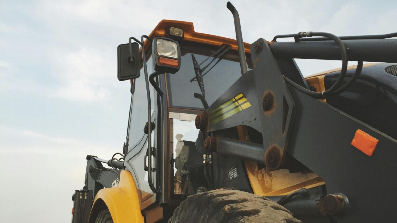 farm equipment auction