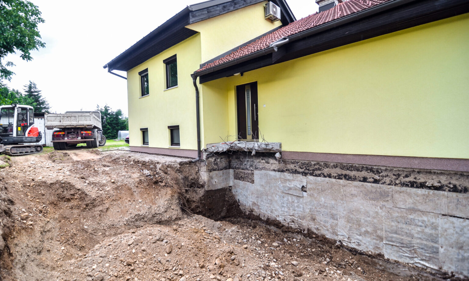 foundation crack repair